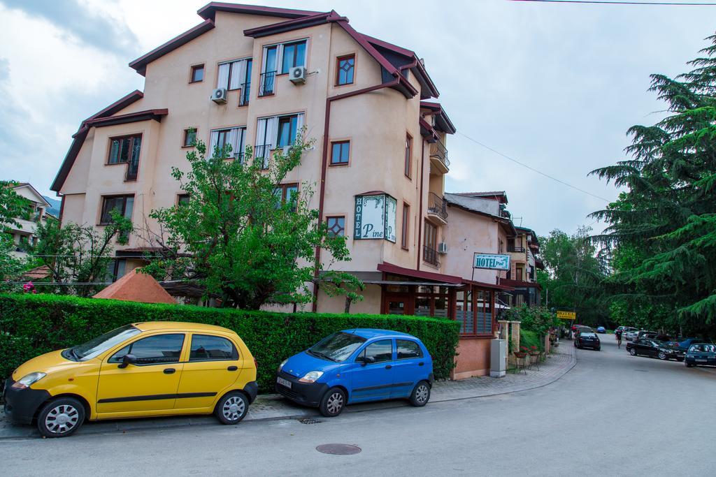 Hotel Pine Skopje Exterior foto